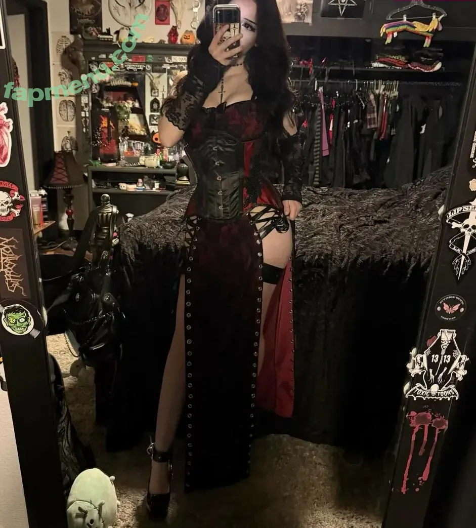 butter.on.a.poptart69 nude photo #0366 (Mia Rose)