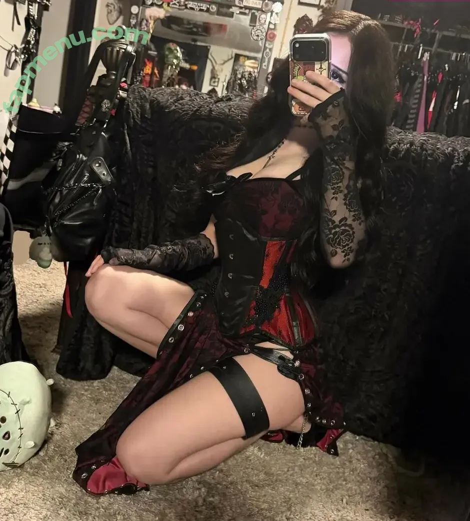 butter.on.a.poptart69 nude photo #0367 (Mia Rose)