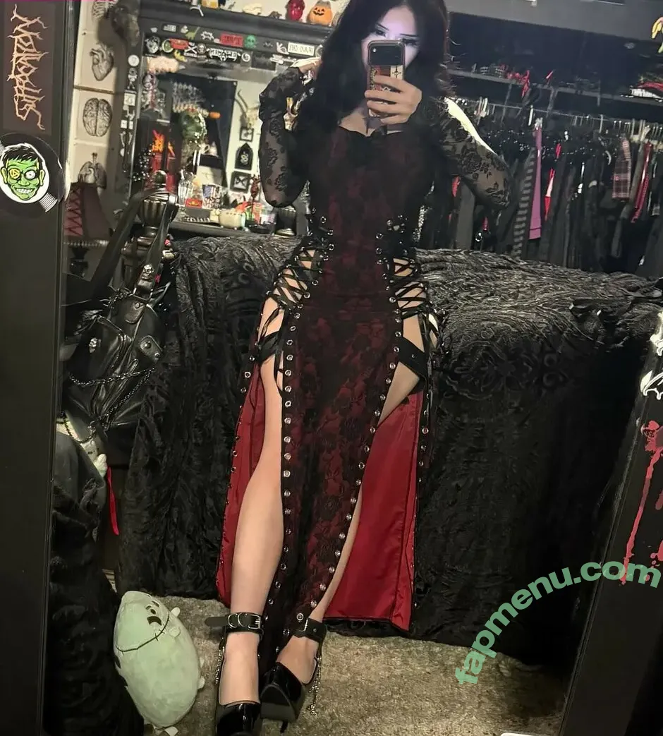 butter.on.a.poptart69 nude photo #0370 (Mia Rose)