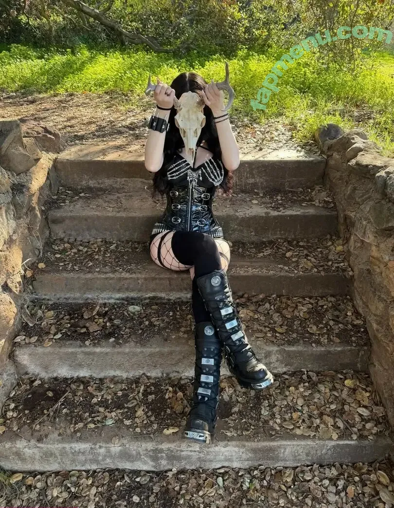 butter.on.a.poptart69 nude photo #0413 (Mia Rose)