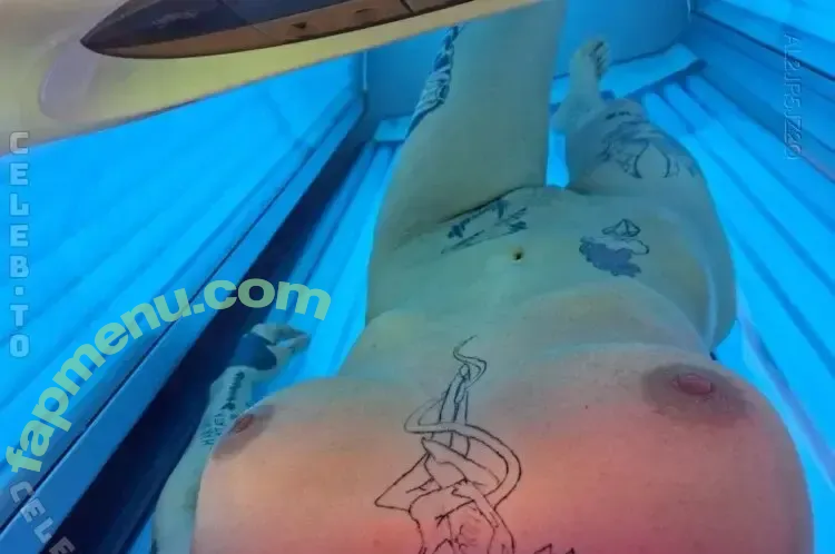 butterfee_21 nude photo #0107 (mischiidc)