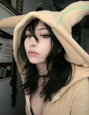 Butterywaterboi / awkwardlevi nude photo #0698