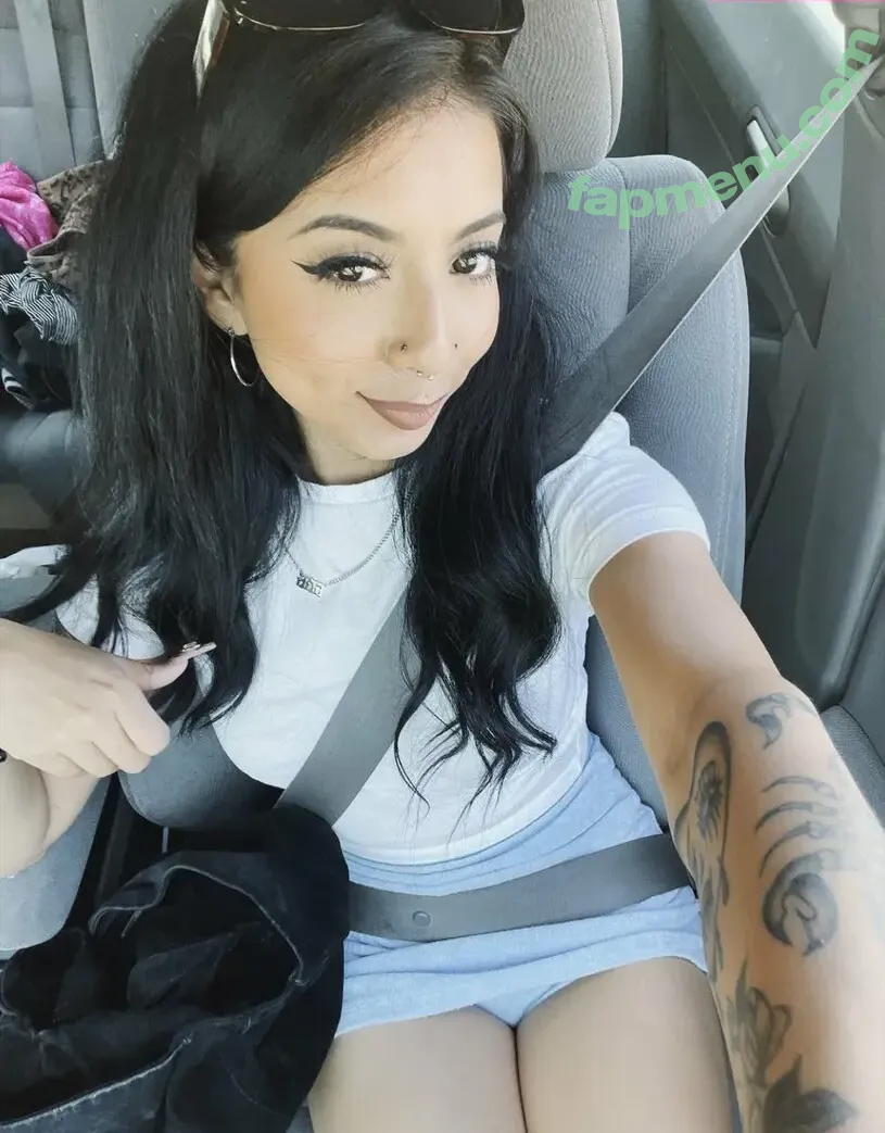 Buzzzbombb nude photo #0008 (buzzbombb)