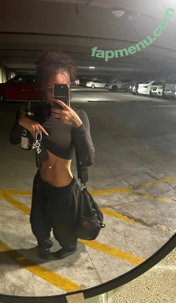 C00lghoul nude photo #0027 (theycallmeobsessed)