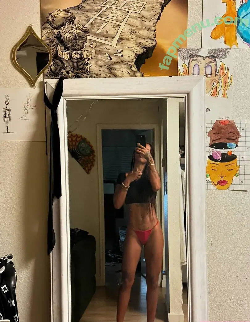 C00lghoul nude photo #0035 (theycallmeobsessed)