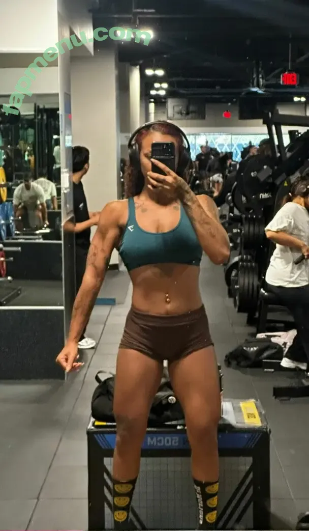 C00lghoul nude photo #0038 (theycallmeobsessed)