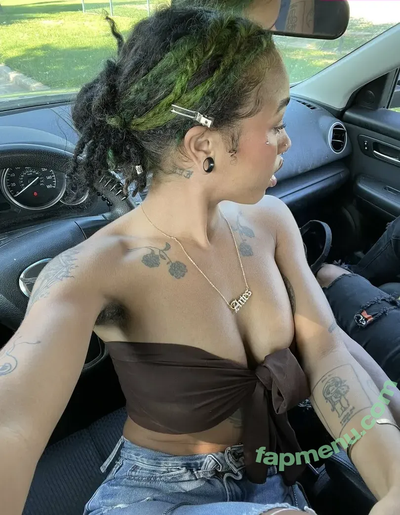 C00lghoul nude photo #0041 (theycallmeobsessed)