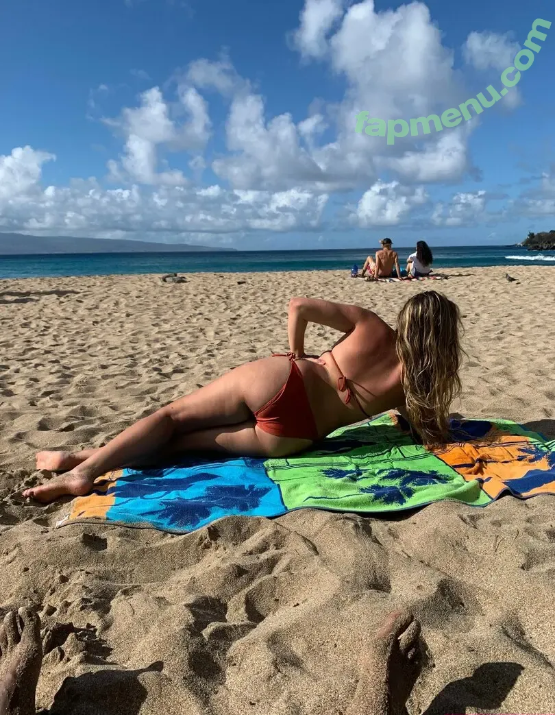 c0uplenextdoor nude photo #0025 (c0uplenextdoor)