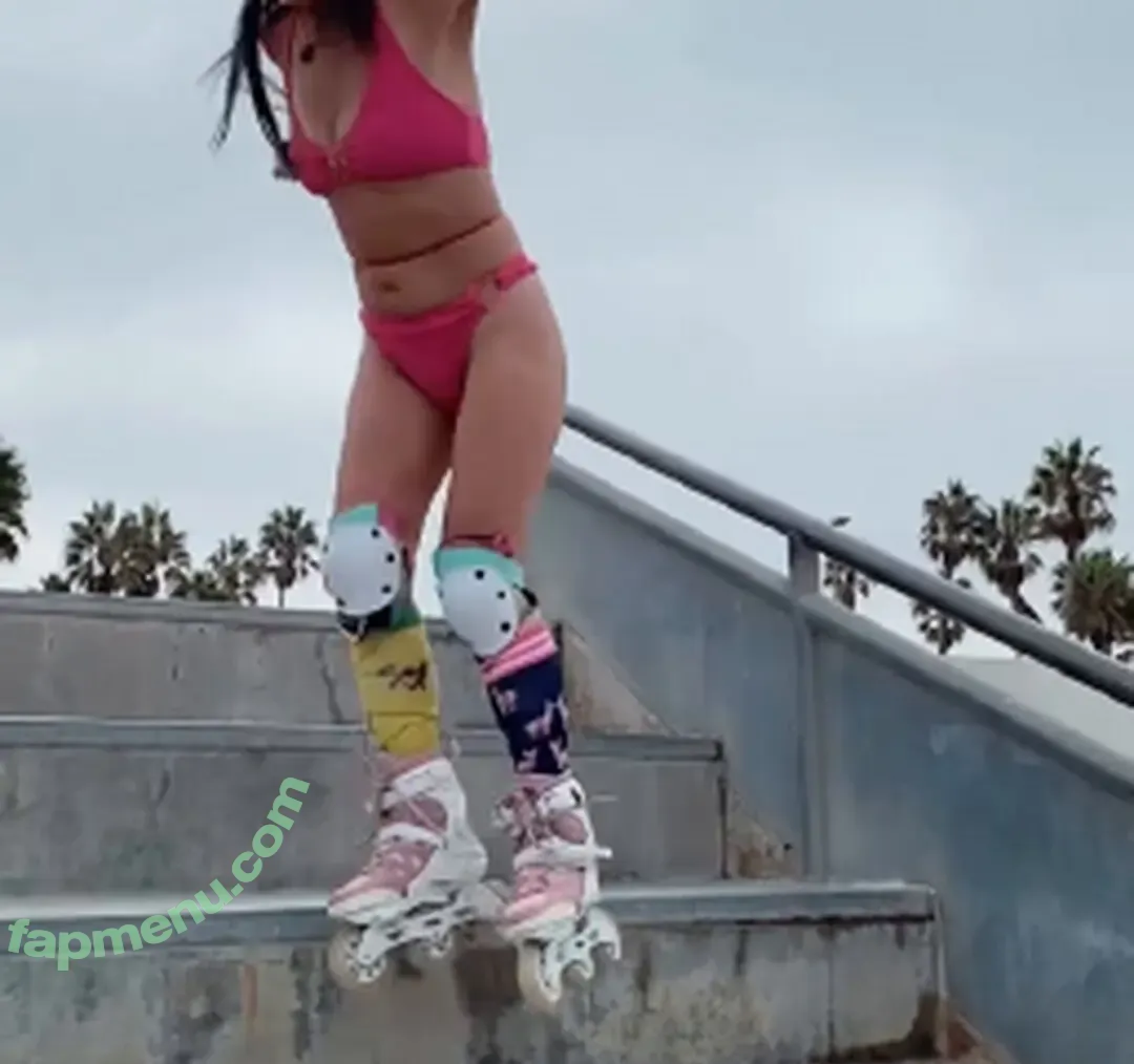 Cacia Zoo nude photo #0081 (caciazoo)