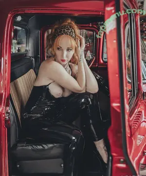 caelyx / caelyxofficial nude photo #1706