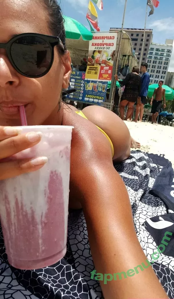 Caiala Tavares nude photo #0024 (caiala / caialatavares)