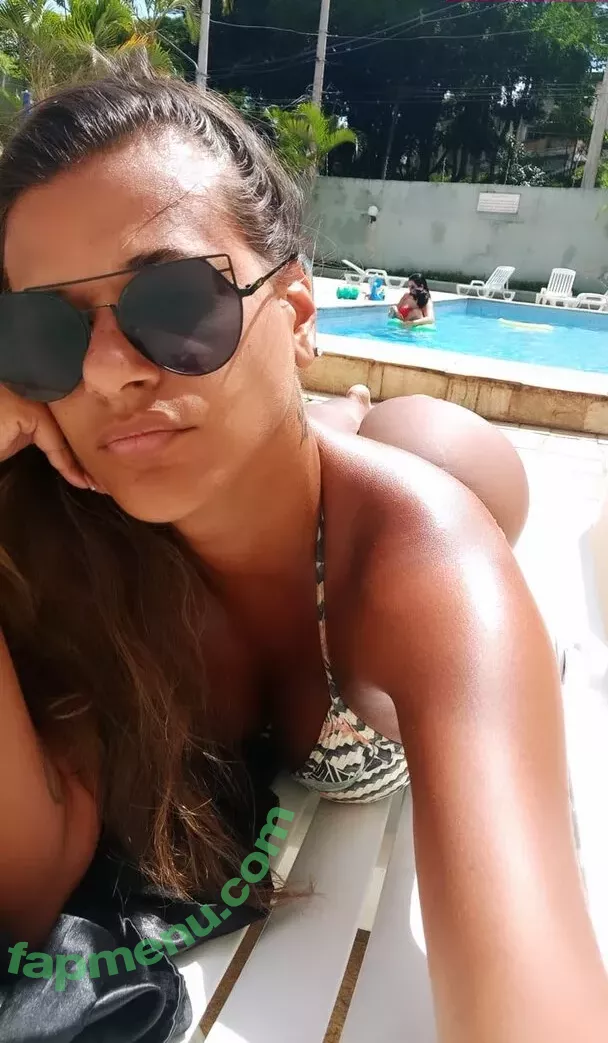 Caiala Tavares nude photo #0026 (caiala / caialatavares)