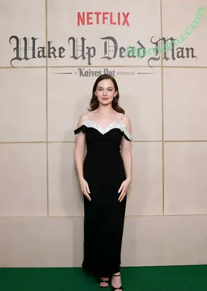 Cailee Spaeny / caileespaeny nude photo #0915