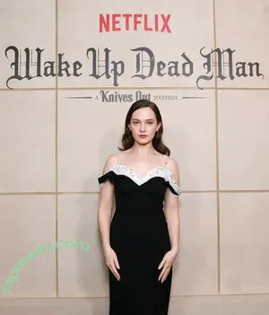 Cailee Spaeny / caileespaeny nude photo #0916