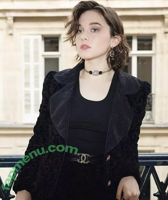 Cailee Spaeny nude photo #0050 (caileespaeny)