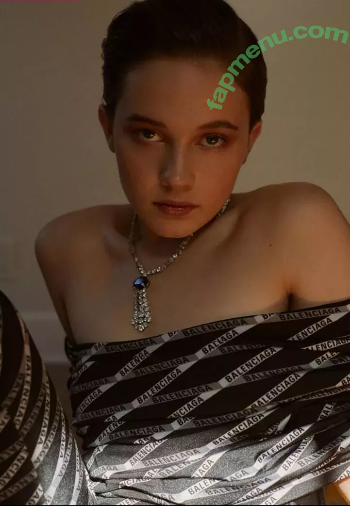 Cailee Spaeny nude photo #0137 (caileespaeny)