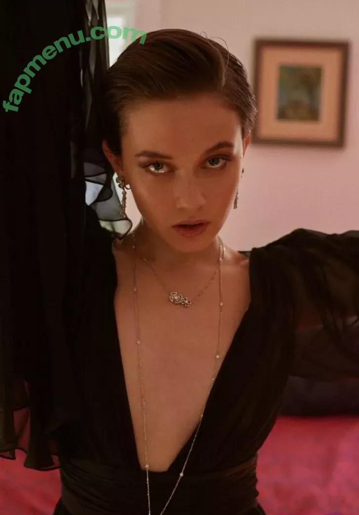Cailee Spaeny nude photo #0138 (caileespaeny)