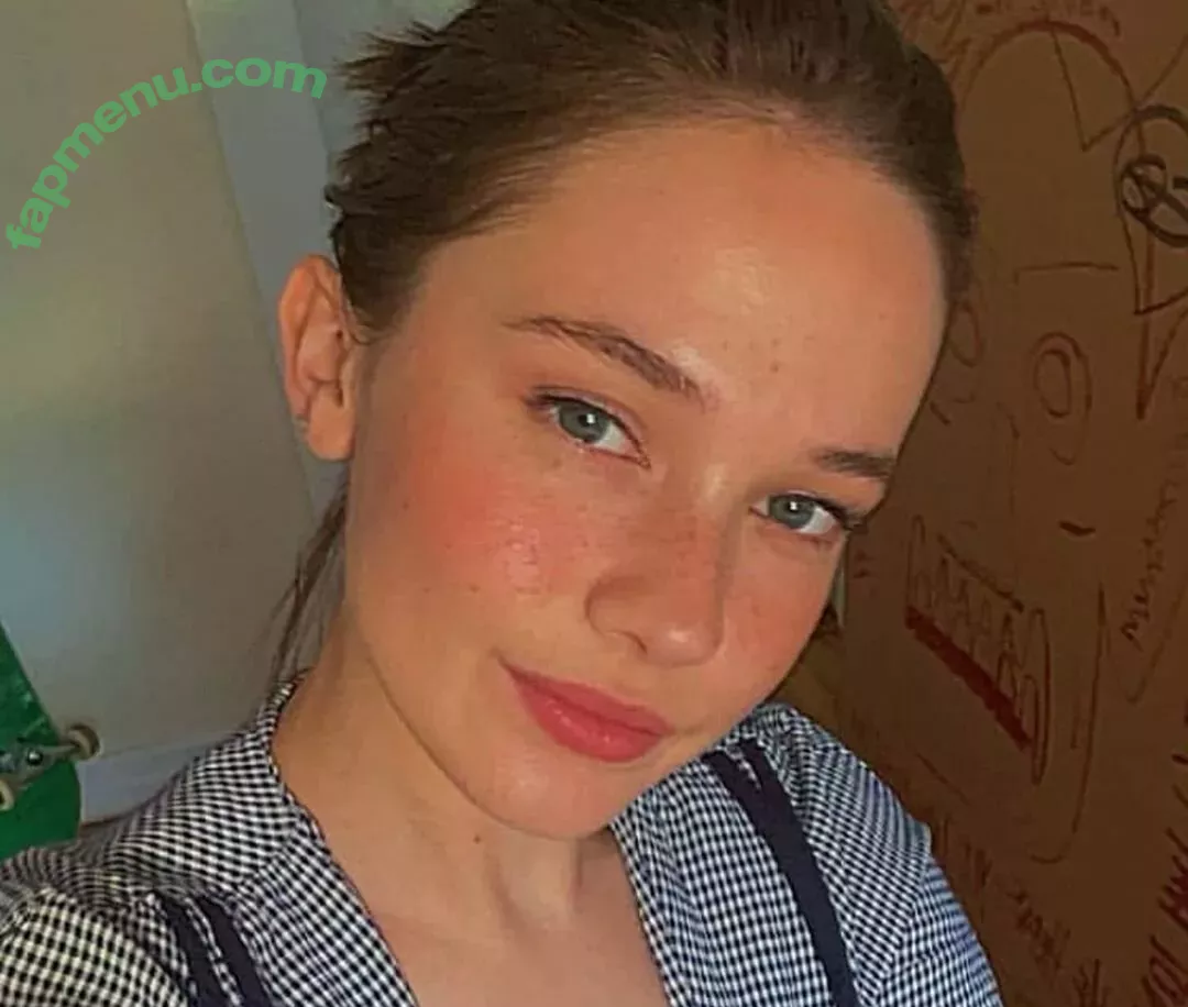 Cailee Spaeny nude photo #0170 (caileespaeny)