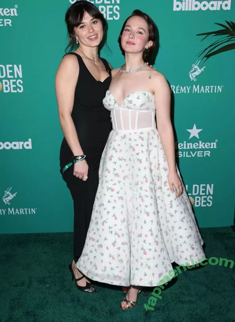 Cailee Spaeny nude photo #0217 (caileespaeny)