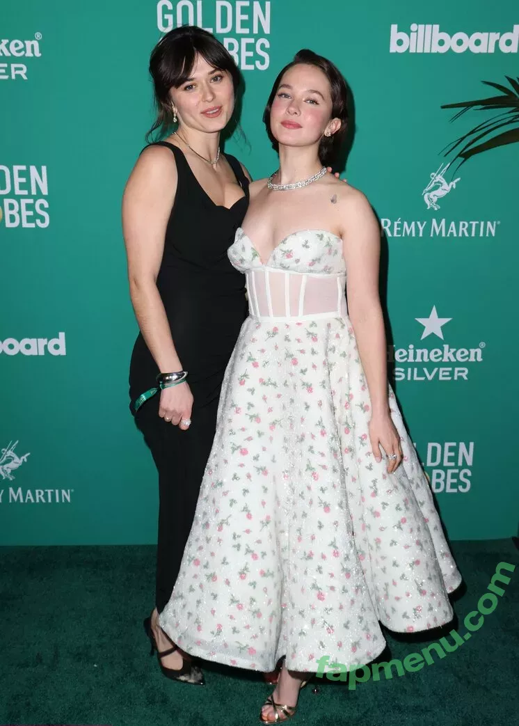 Cailee Spaeny nude photo #0218 (caileespaeny)
