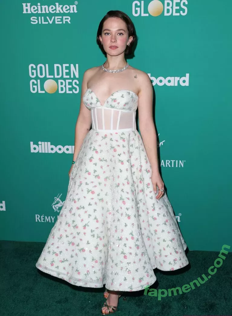 Cailee Spaeny nude photo #0219 (caileespaeny)