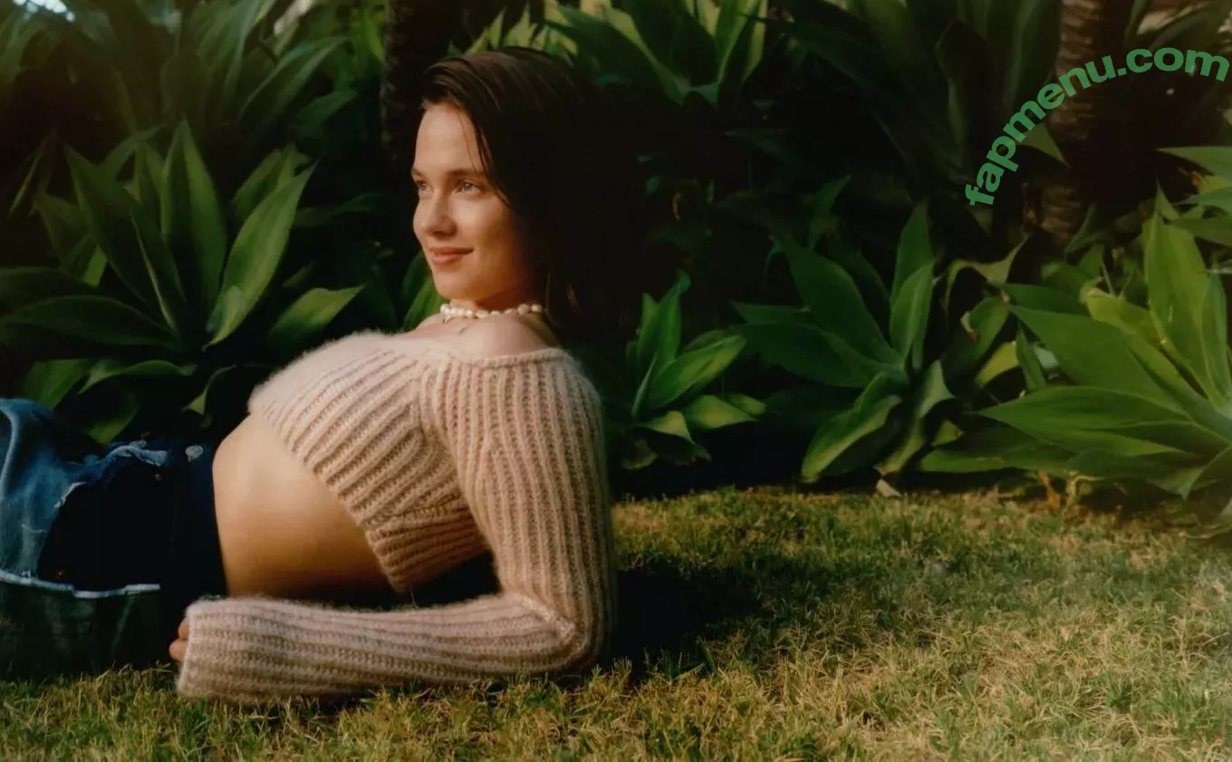 Cailee Spaeny nude photo #0307 (caileespaeny)