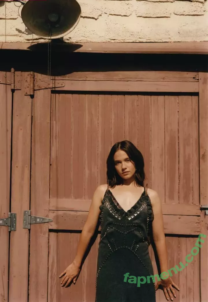 Cailee Spaeny nude photo #0312 (caileespaeny)