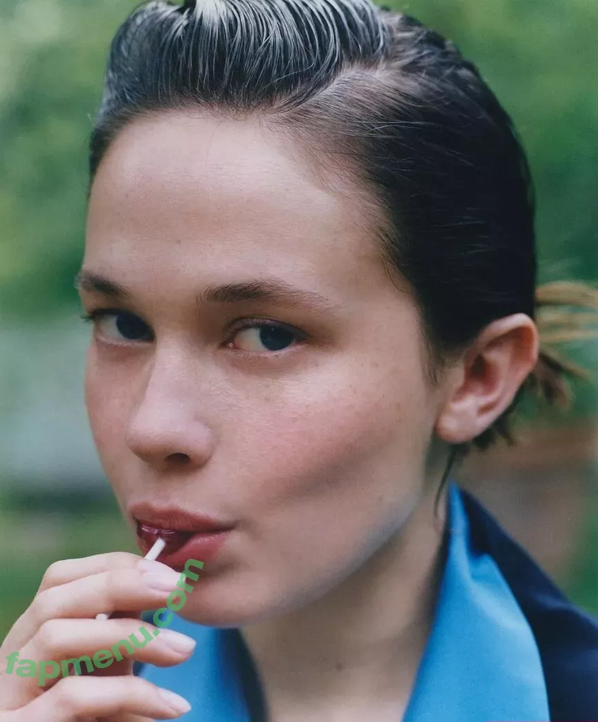 Cailee Spaeny nude photo #0436 (caileespaeny)