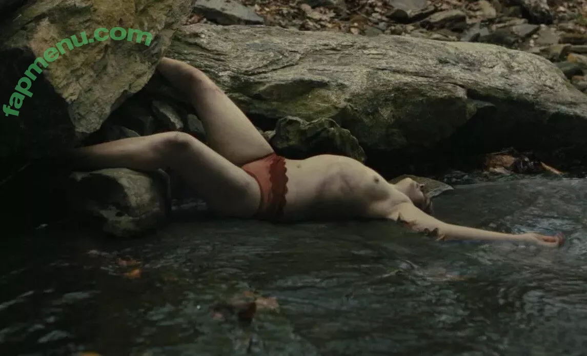 Cailee Spaeny nude photo #0504 (caileespaeny)