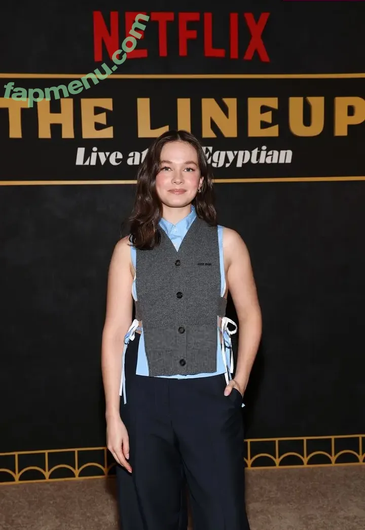 Cailee Spaeny nude photo #0800 (caileespaeny)