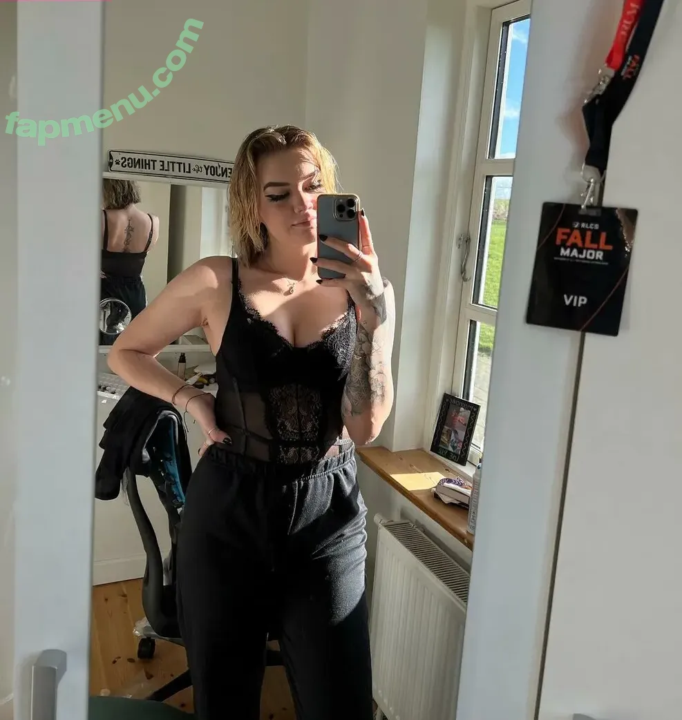 CaileeTV nude photo #0021 (CaileeTV)