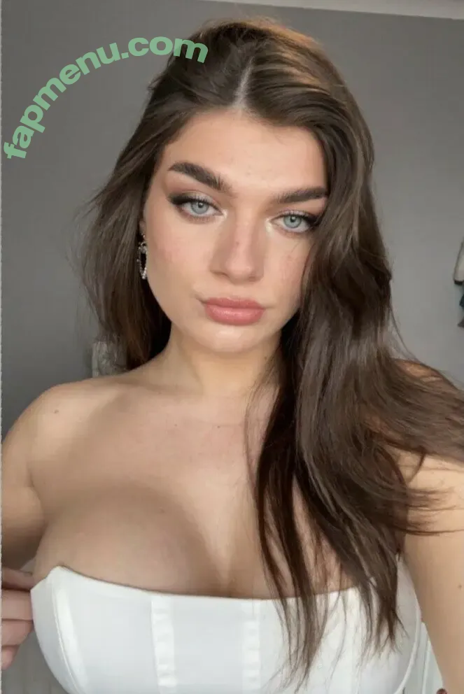 Cailin Mowbray nude photo #0050 (CailinMowbray / CoachedByCailin)