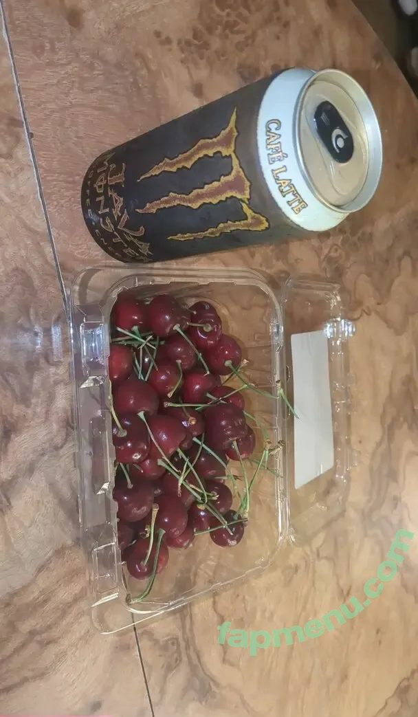 cait_linh nude photo #0083 (cait___linh)