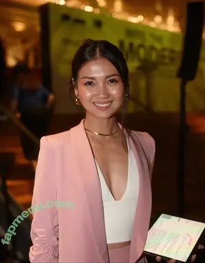 Caitanya Tan / caitofalltraits nude photo #0026