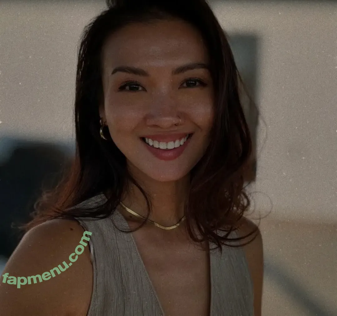 Caitanya Tan nude photo #0014 (caitofalltraits)