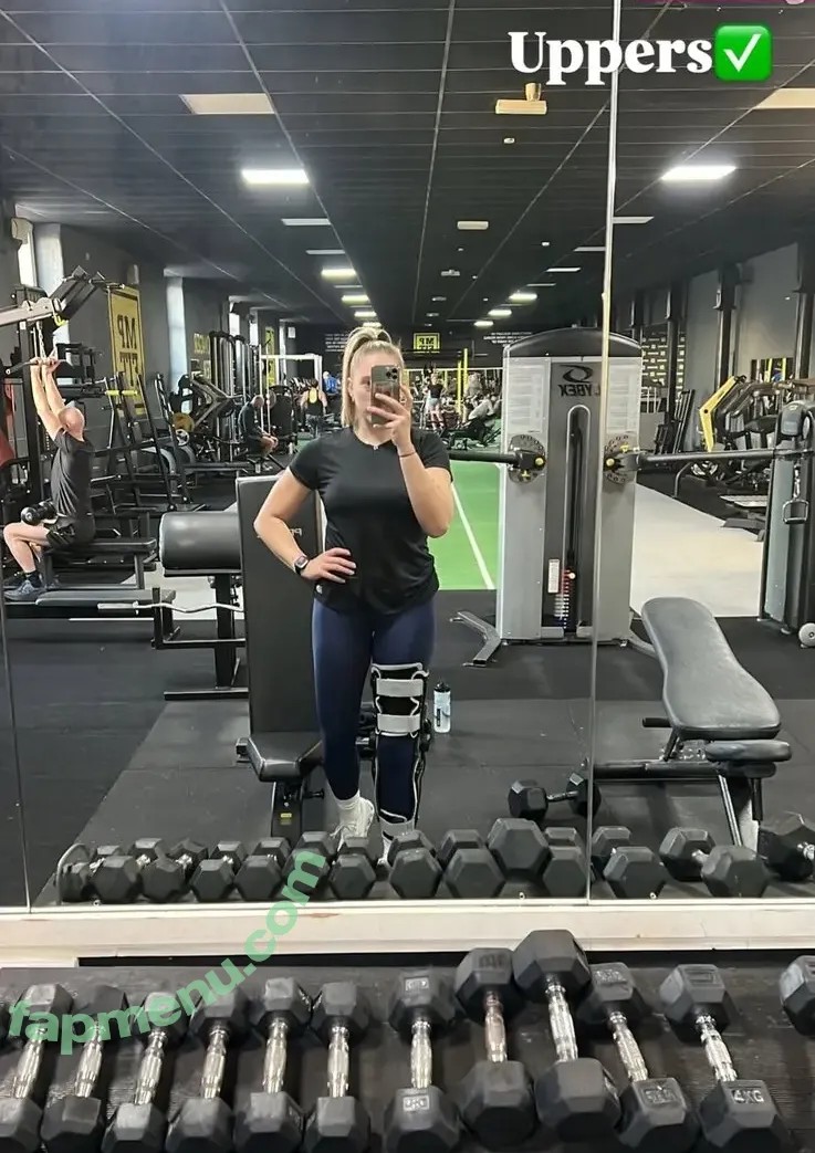 Caitlin Beevers nude photo #0212 (CaitlinBeevers1 / caitb.1)