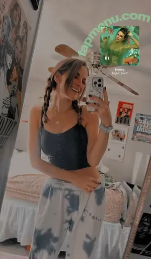 Caitlin Marie Reacts / She's Scared / the.caitlin.marie nude photo #0013