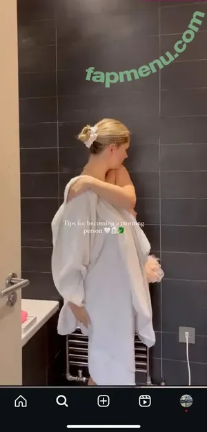  nude photo #0001