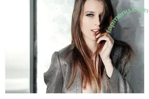 Caitlin McSwain / caitlindmcswain nude photo #0514