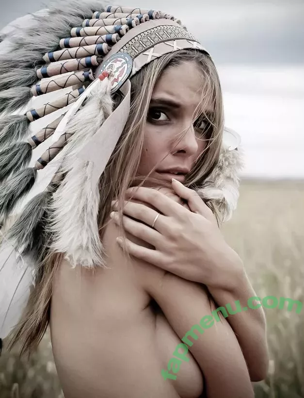 Caitlin Stasey nude photo #0074 (caitlinstasey)