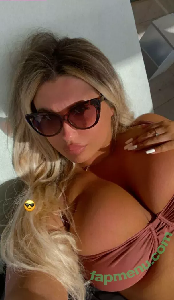 Caitlin nude photo #0080 ( / Slowpuke / caitlinpauyaaa / itscaitt11)