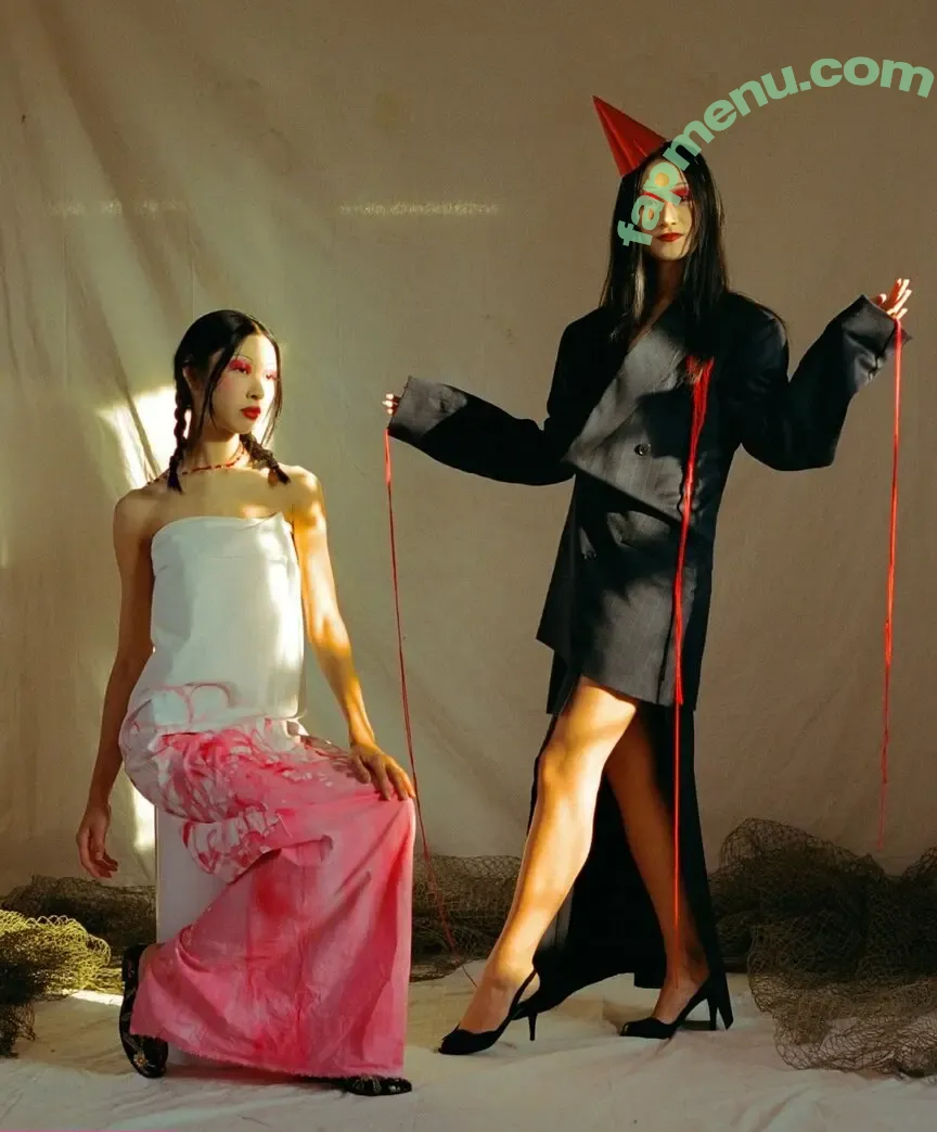 caitlyn.park nude photo #0010 (Moscot girl)