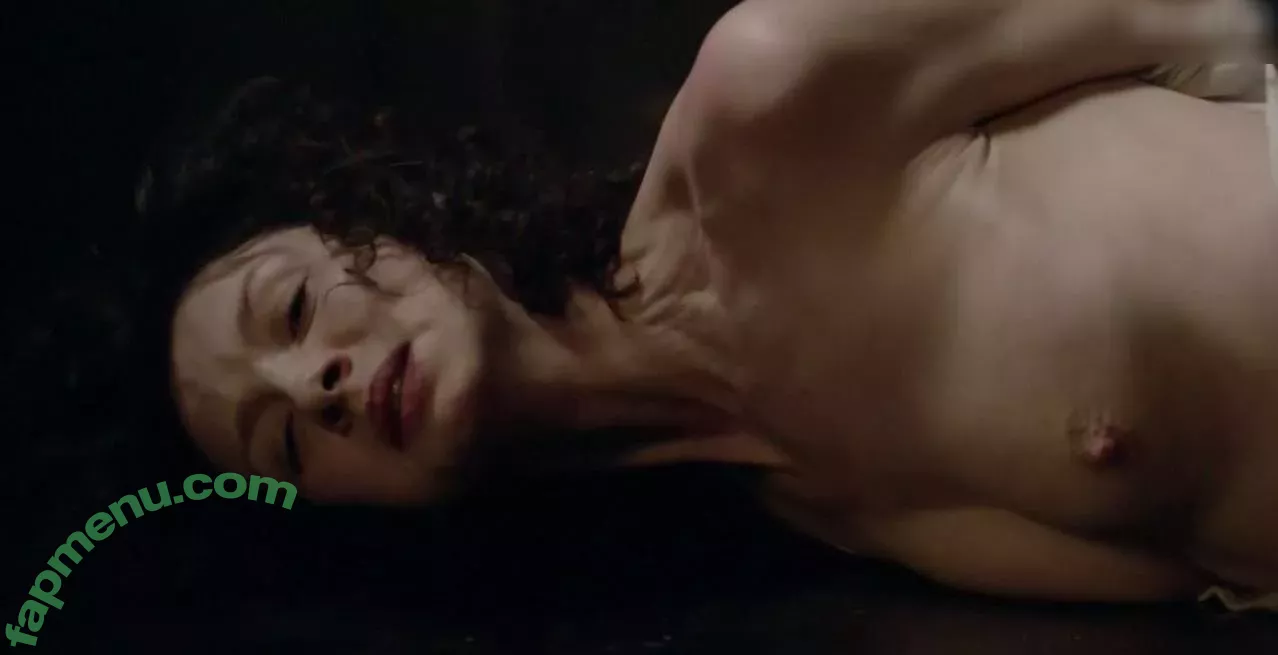 Caitriona Balfe nude photo #0136 (caitrionabalfe)