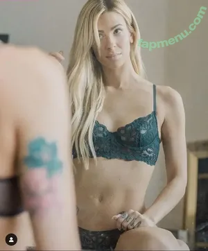 Caity Babs / Cibabs nude photo #0026