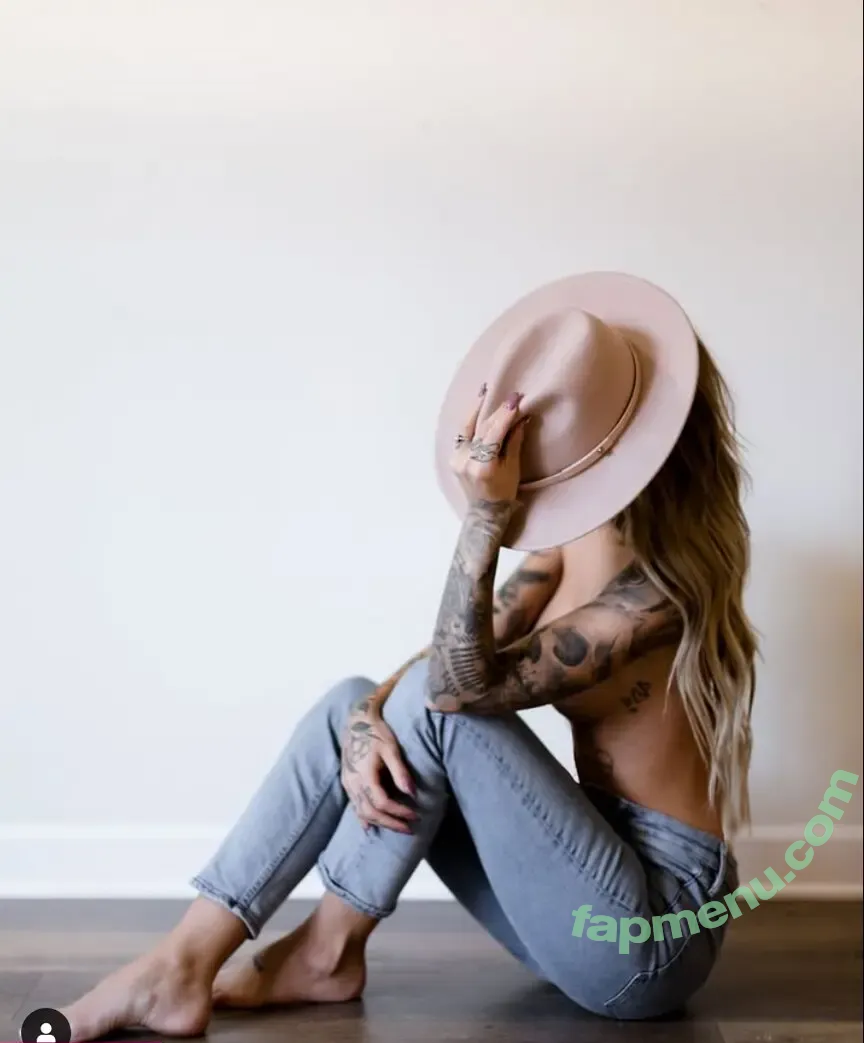 Caity Babs nude photo #0019 (Cibabs)