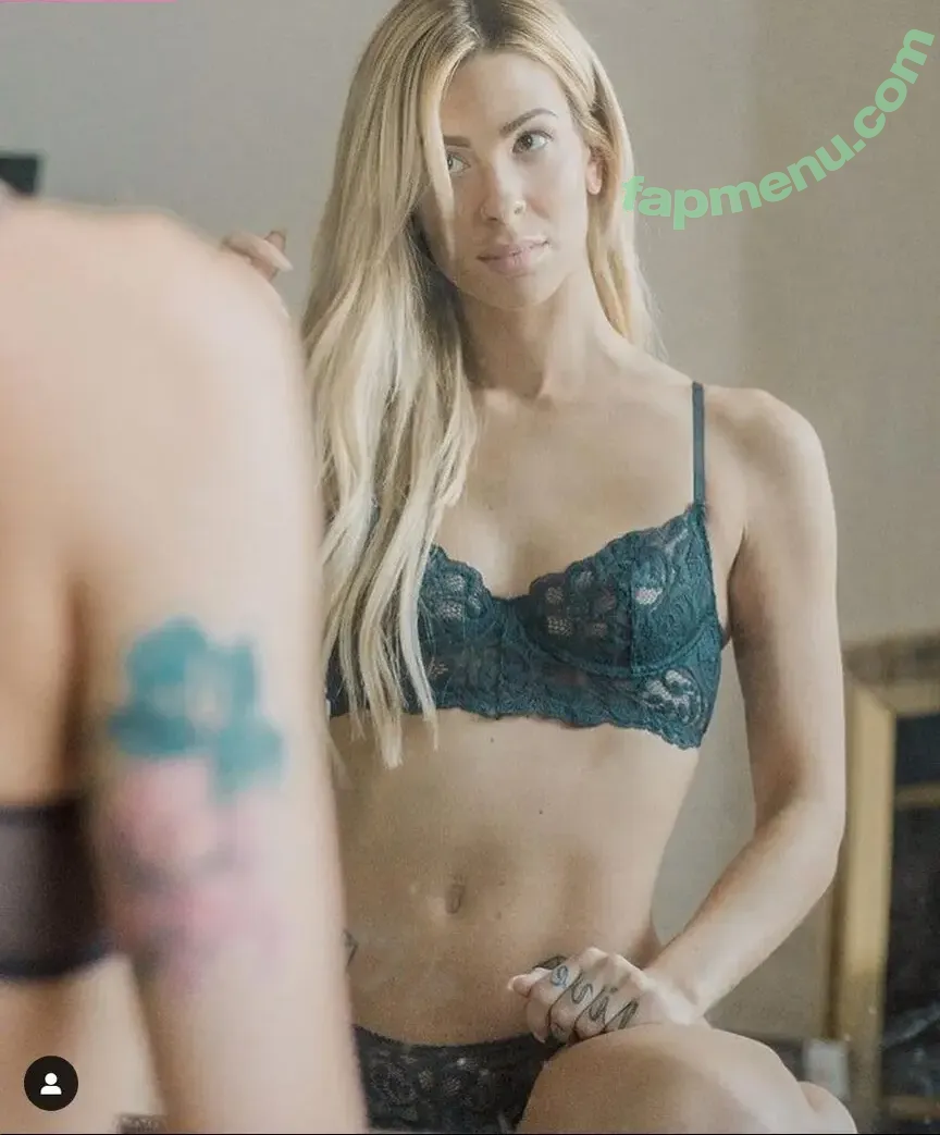 Caity Babs nude photo #0026 (Cibabs)