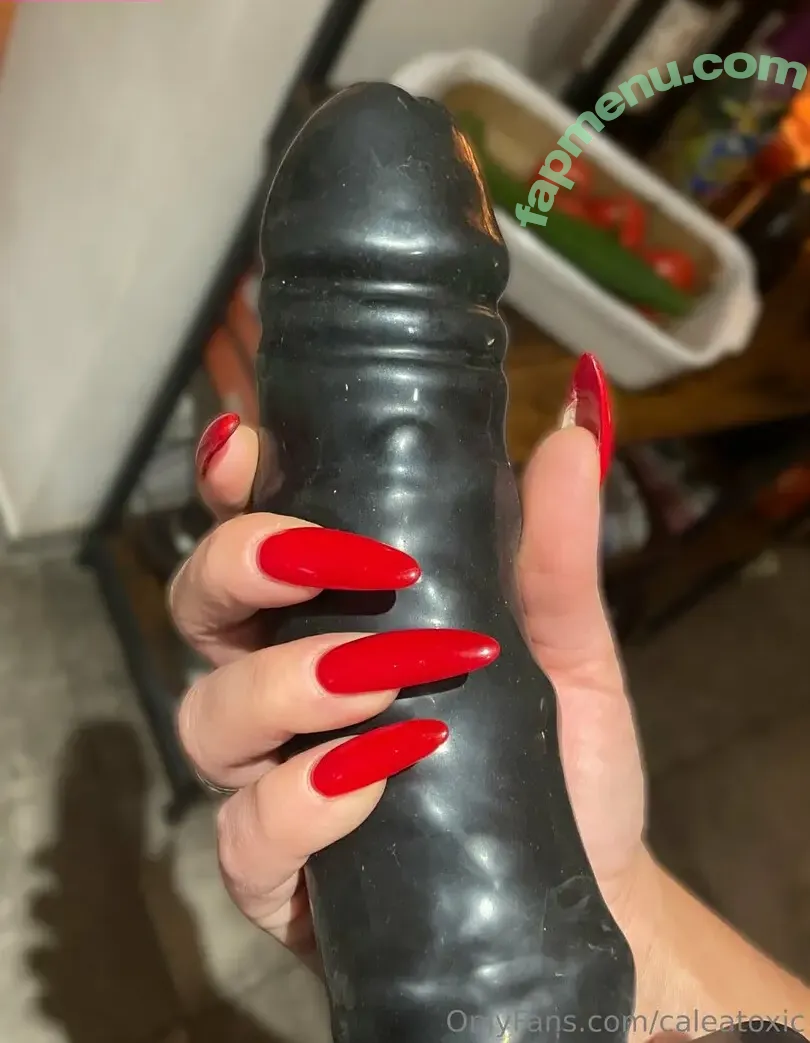 Caleatoxic nude photo #0076 (caleatoxic3)