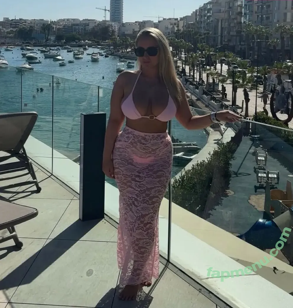 Caleyhutchisonx nude photo #0035 (Caleyhutchisonx)