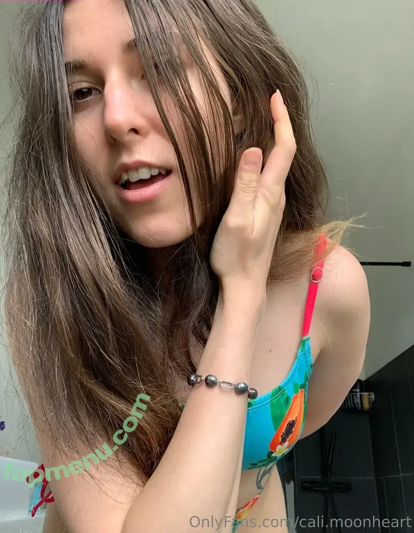 cali.moonheart nude photo #0007 (cali_moonheart)