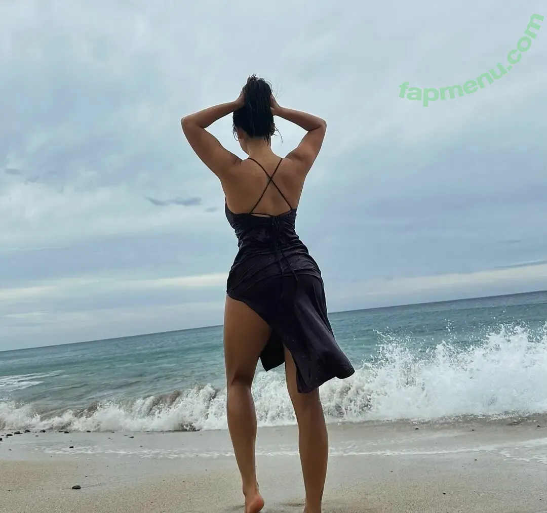 california.erin nude photo #0062 (caringerin / erinlinnnnn)
